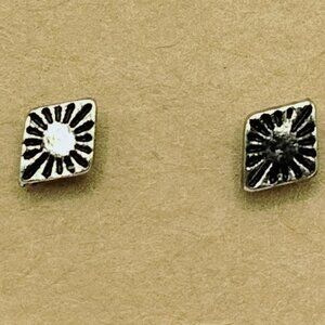 Diamond  Shape Silver Stud Earrings Sunburst Design
